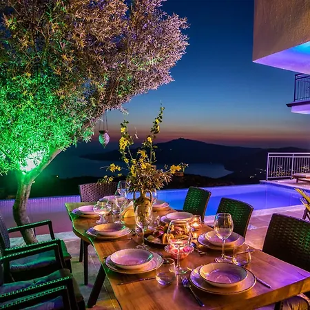 Om, 4 Bdr Stylish Kalkan Private Pool