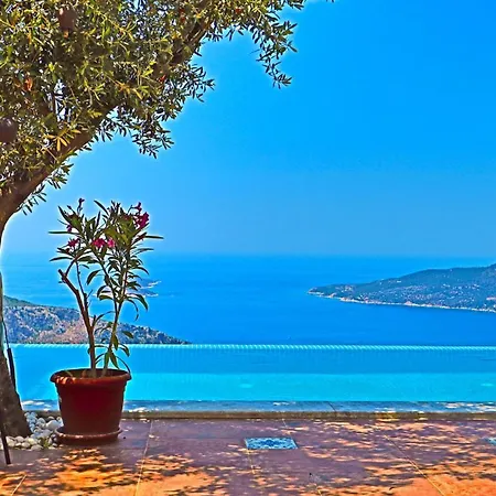 Om, 4 Bdr Stylish Kalkan Private Pool Vila Kaş