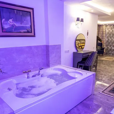 Villa Om, 4 Bdr Stylish Kalkan Private Pool *
