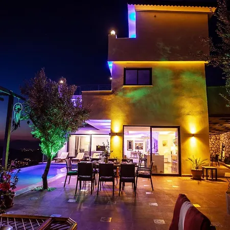 Vila Om, 4 Bdr Stylish Kalkan Private Pool